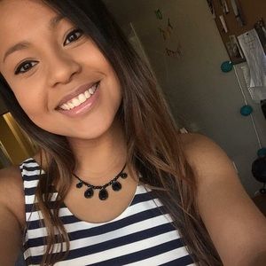 Meet your Posher, Alondra